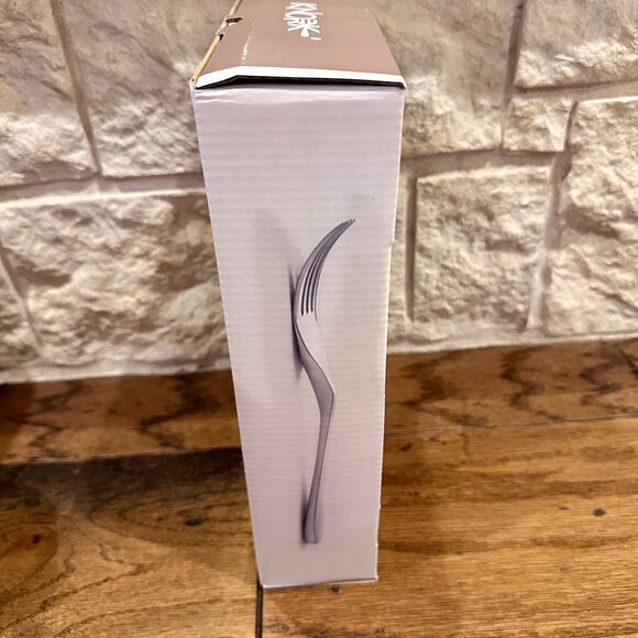 NWT Knork Matte 20-Piece Flatware Set, Silver Matte Finish - Picture 5 of 5